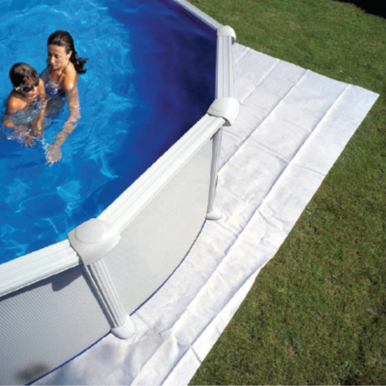 GRE Bodenschutzvlies Für Aufstellbecken 110 G/m² - 1100x600 Cm 3 GRE Bodenschutzvlies Für Aufstellbecken 110 G/m² - 1100x600 Cm