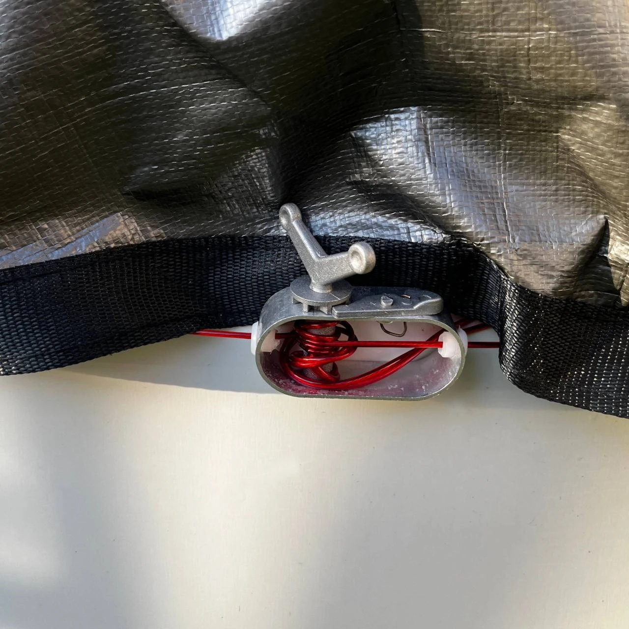 Winterabdeckplane Für Achtformbecken 220 G/m² Mit Randverstärkung 4 Winterabdeckplane Für Achtformbecken 220 G/m² Mit Randverstärkung – Bild 2